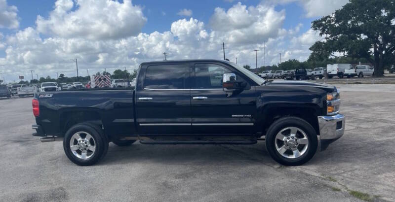 chevrolet silverado 2500hd 2016 1GC1KWEG2GF303005 image chevrolet silverado 2500hd 2016 1GC1KWEG2GF303005 image